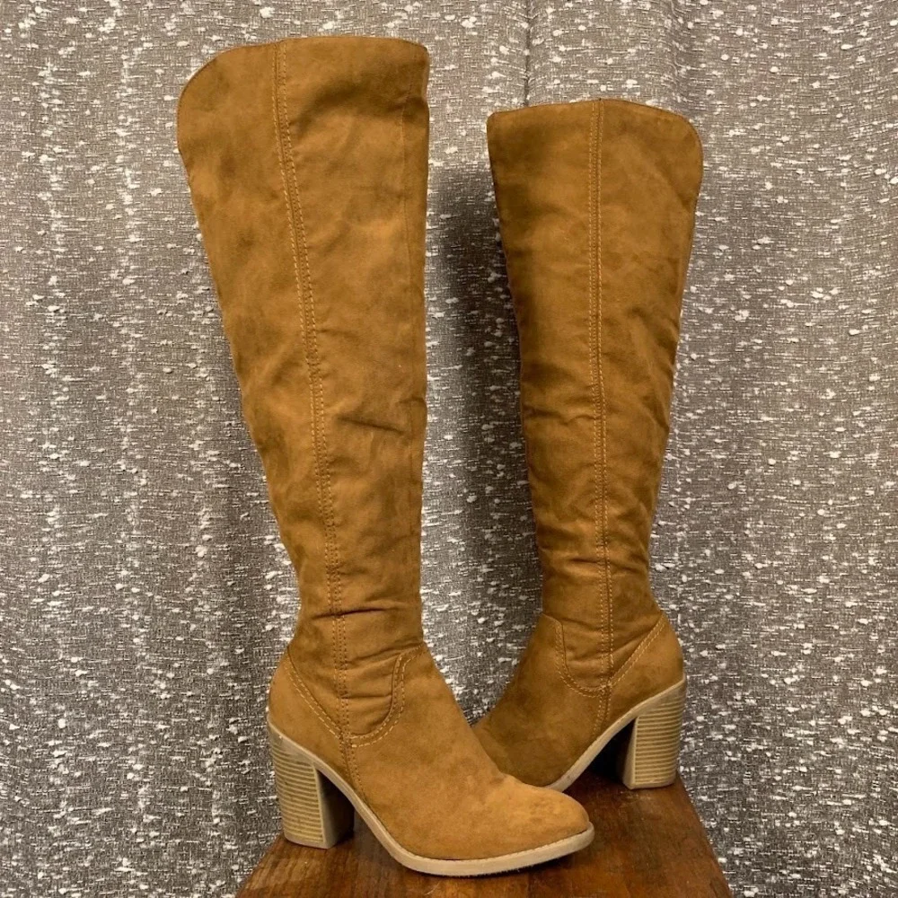 DV Dolce Vita Marilyn Tan Faux Suede Over The Knee Block Heel Boots Women's 8.5